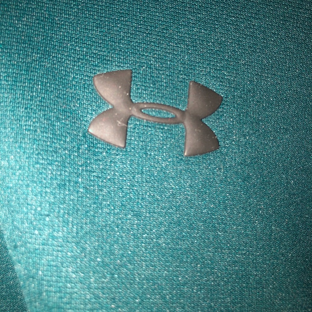Dri-Fit under armour hoodie - Picture 2 of 5